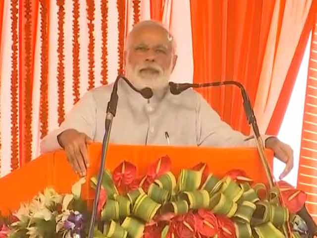 Video : Kashmir Has To Decide Between Tourism And Terrorism, Says PM Modi