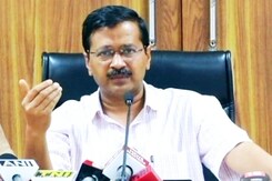 फीस पर फसाद: केजरीवाल चाहते हैं कि दिल्ली सरकार उनके केस की फीस अदा करे फीस पर फसाद: केजरीवाल चाहते हैं कि दिल्ली सरकार उनके केस की फीस अदा करे