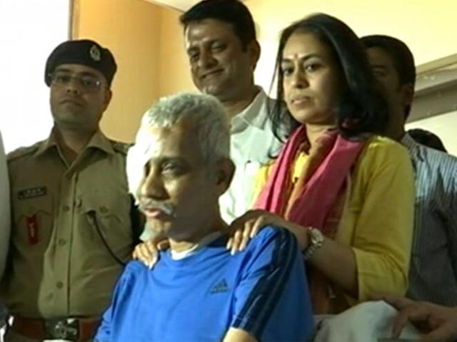 Shot 9 Times By Terrorists, In Coma For Weeks, Officer Cheetah Goes Home