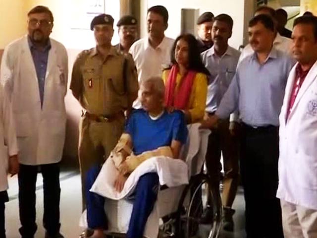 9 गोलियां खाकर भी चेतन चीता ने दी मौत को मात