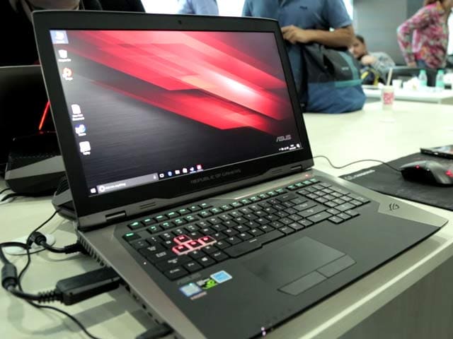 Video : Asus ROG GX800 Liquid-Cooled Gaming Laptop