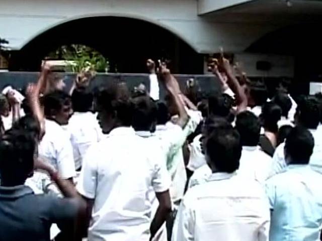 80 Crores Paid To RK Nagar Voters, Officials Say After Raids On Minister