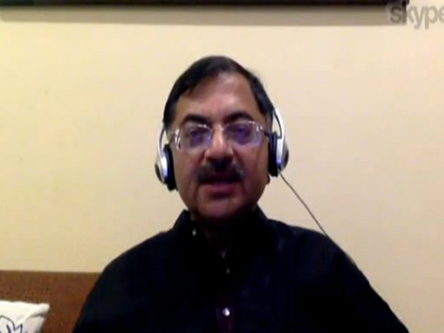 BJP's Tarun Vijay Shocks With Racist Comment, Apologises