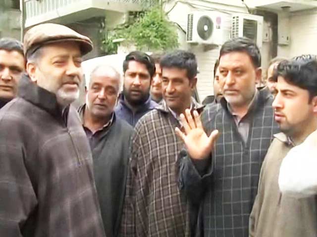 With Muted Campaigning For By-Polls, Kashmir Parties Face Twin Challenges