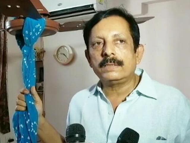 Videos : मुंबई : मैकेनिकल इंजीनियर ने आत्‍महत्‍या रोकने के लिए बनाई एंटी सुसाइड फैन रॉड