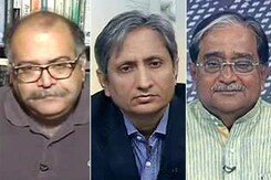 प्राइम टाइम : क्या कुलभूषण जाधव की फांसी टल सकेगी? प्राइम टाइम : क्या कुलभूषण जाधव की फांसी टल सकेगी?