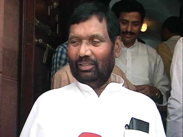 कोई दो इडली खाना चाहे, तो उसे चार इडली क्यों परोसी जाए : रामविलास पासवान