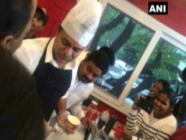 Video : Telangana IT Minister Sold Ice-Cream. He Made A Cool 7.5 Lakh
