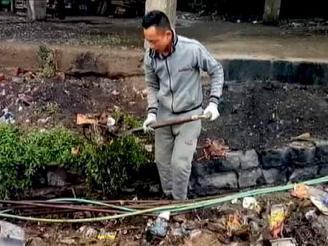 Video : This Nagaland Swachh Cop Is A Real Life Inspiration