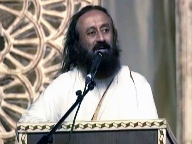 आर्ट ऑफ लिविंग पर NGT द्वारा जुर्माना लगाने को लेकर बिफरे श्री श्री रविशंकर