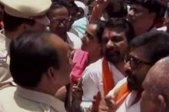 Now, Shiv Sena MP Ravindra Gaikwad Engages In Verbal Spat With Cops. Video Is Viral Now, Shiv Sena MP Ravindra Gaikwad Engages In Verbal Spat With Cops. Video Is Viral