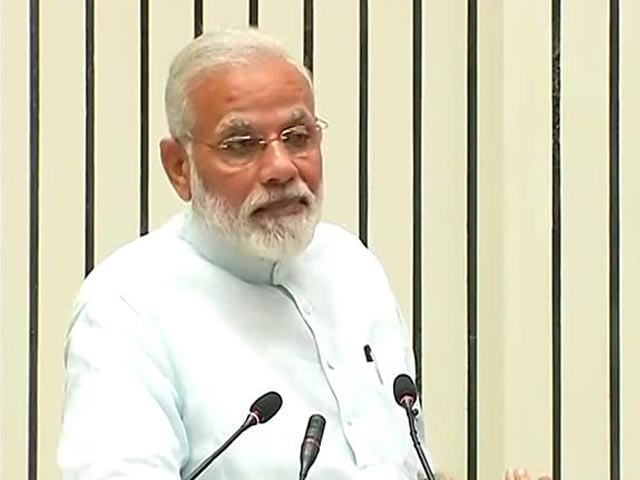 PM Narendra Modi Shares Why He Banned Mobile Phones In His Meetings