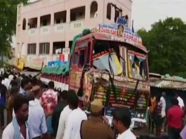 Near Tirupati, Truck Driver Runs Into Pole, Hits Crowd, Some Electrocuted