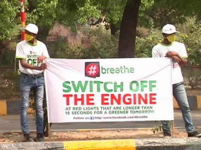 Video : In Delhi, Students Take On Pollution At Traffic Signals
