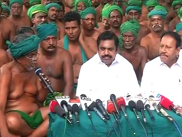 Video : Tamil Nadu Farmers Suspend Delhi Strike After Chief Minister's Promise