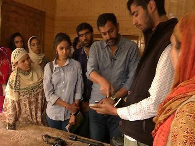 Encounters, Streamed Live: Inside The Dangers Of Kashmir's Social Media Wars