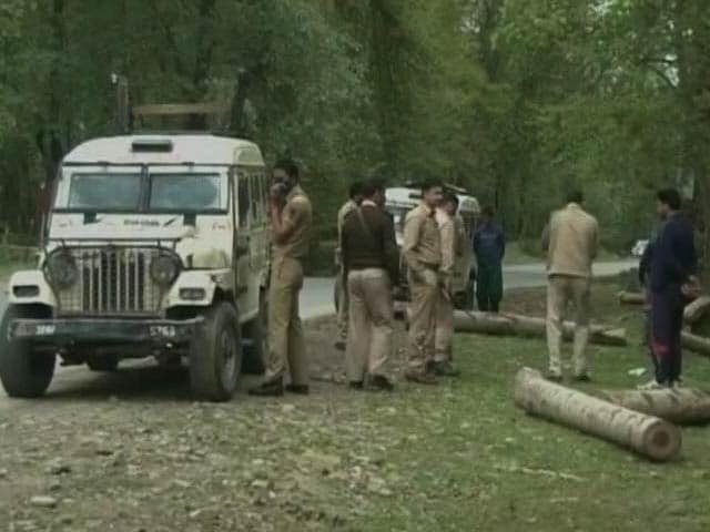 Video : Leader Of Ruling PDP Shot Dead In Jammu And Kashmir's Pulwama