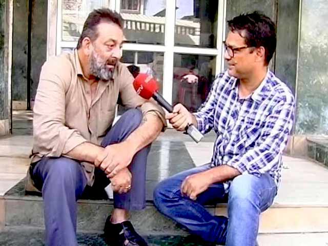 'भूमि' की शूटिंग खत्म होने पर भावुक हुए संजय दत्त