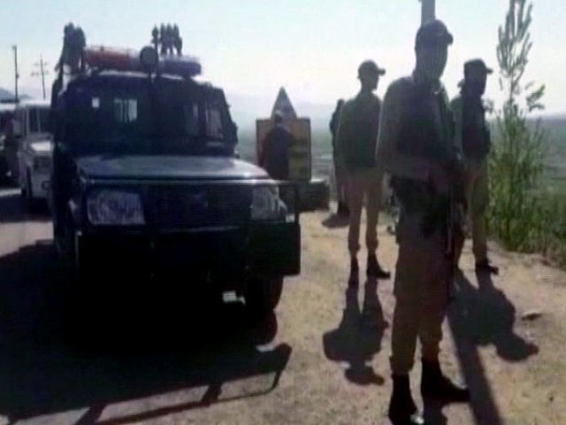 कुपवाड़ा में सेना के शिविर पर आतंकी हमला, तीन सैन्यकर्मी शहीद