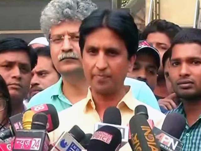 अपनी आवाज बंद नहीं करूंगा, आज रात सोचूंगा फिर फैसला लूंगा : कुमार विश्वास