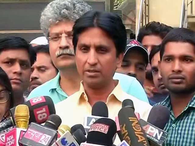 Kumar Vishwas In Or Out Of AAP? Decision Today