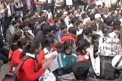 नेशनल रिपोर्टर : निर्भया गैंगरेप मामले में सुप्रीम कोर्ट सुना सकता है फैसला नेशनल रिपोर्टर : निर्भया गैंगरेप मामले में सुप्रीम कोर्ट सुना सकता है फैसला