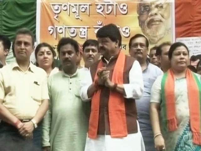 Video : In A First, BJP Drags Mamata Banerjee's Nephew, Family Into Fight