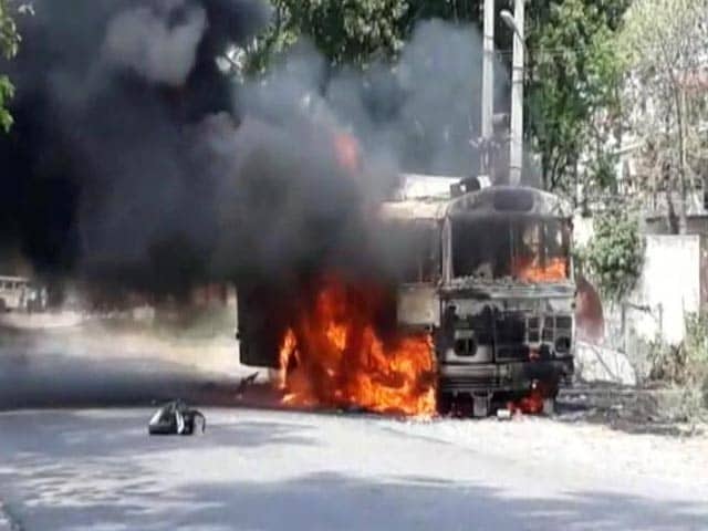 Videos : सहारनपुर में जुलूस निकालने पर फिर हुआ बवाल