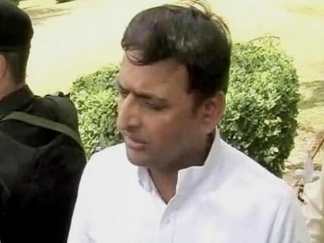 Video : 'No Martyr From Gujarat': Akhilesh Yadav Roasted For Comment On Soldiers