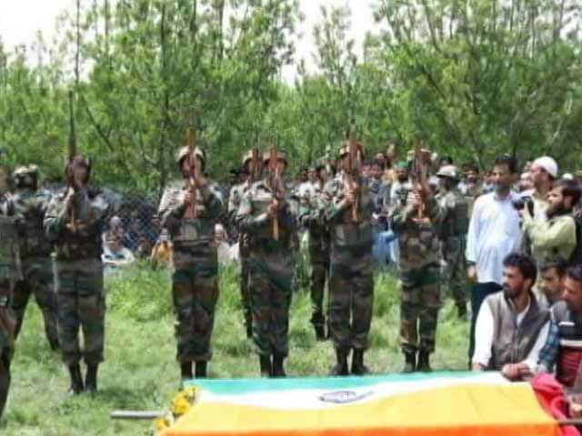 Video : Kidnapped Army Officer From Kashmir Tortured Before He Was Killed: Sources