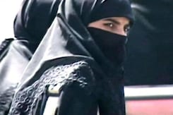Triple Talaq Case: 5 Supreme Court Judges of 5 Faiths Begin Hearings Triple Talaq Case: 5 Supreme Court Judges of 5 Faiths Begin Hearings
