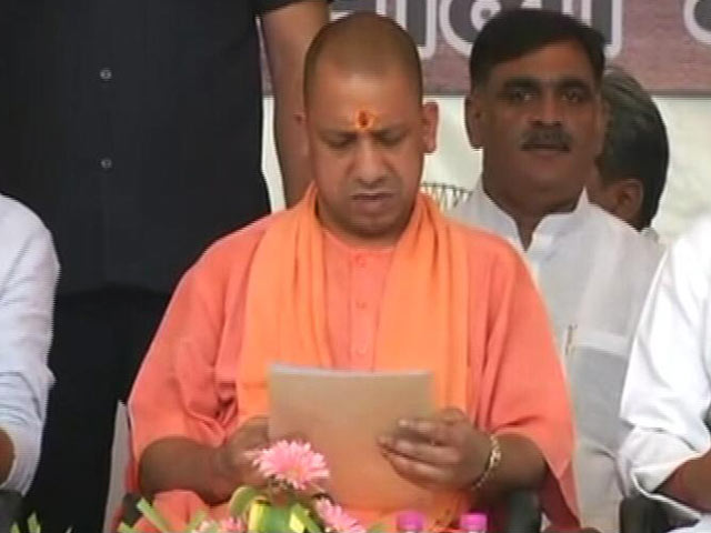 गोरखपुर दंगा मामला : योगी पर नहीं चल सकता केस, यूपी सरकार ने कोर्ट से कहा