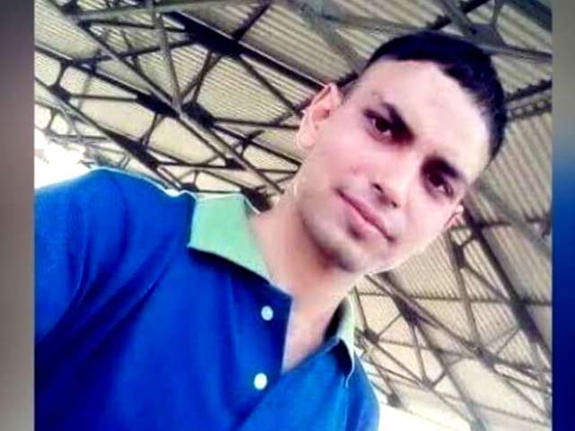 Hizbul Killed Army Officer Ummer Fayaz With Weapon Stolen From Police