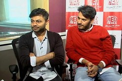 'Aaye Launde, Chhaye Launde...Kadak Launde!' 'Aaye Launde, Chhaye Launde...Kadak Launde!'