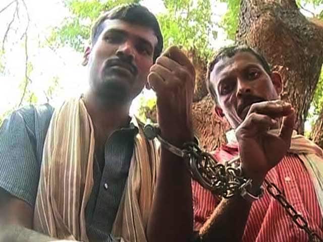 Video : For Producing Handcuffed Farmers In Court, 2 Cops In Telangana Suspended