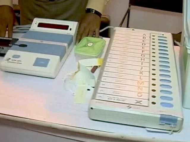 3 जून से ईवीएम हैकेथॉन साबित करें हैकिंग : चुनाव आयोग