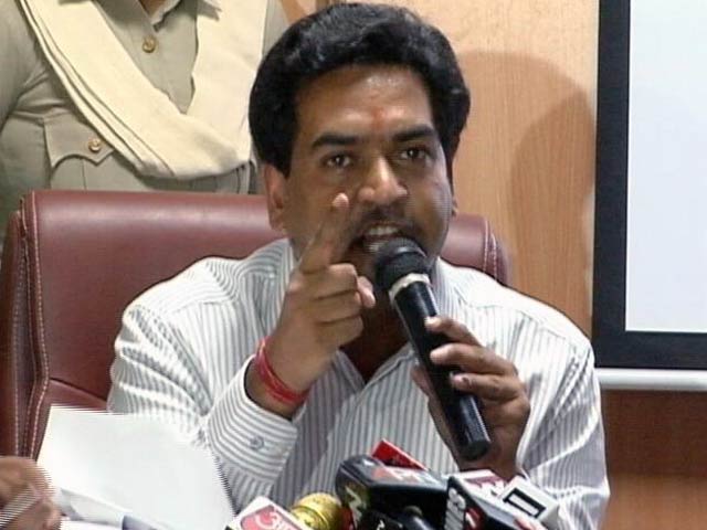 इंडिया 9 बजे : कॉलर पकड़कर जेल तक ले जाऊंगा: कपिल मिश्रा ने केजरीवाल के लिए कहा