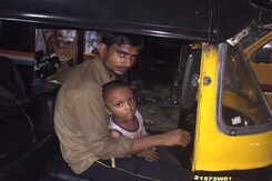 Wife Paralysed, Mumbai Auto Driver Takes 2-Year-Old Son Along To Work Wife Paralysed, Mumbai Auto Driver Takes 2-Year-Old Son Along To Work