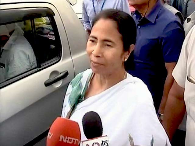 Video : Mamata Banerjee In Delhi To Meet Sonia Gandhi, Congress Sweats in Bengal