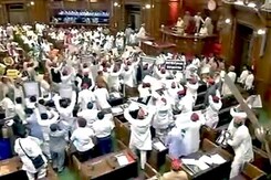 On Day 1 of UP Assembly, Paper Balls Thrown At Governor On Day 1 of UP Assembly, Paper Balls Thrown At Governor