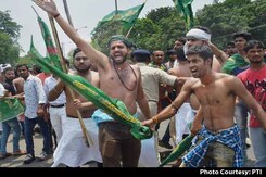 Shirtless Protest By Lalu Yadav's Partymen At BJP Office Day After Raids Shirtless Protest By Lalu Yadav's Partymen At BJP Office Day After Raids