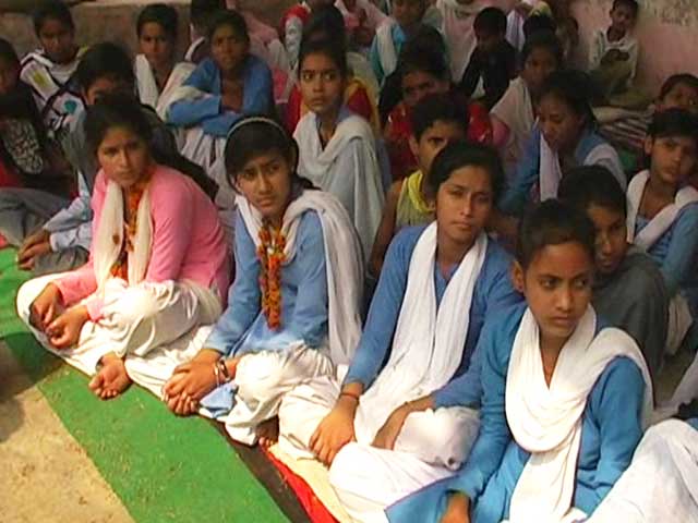 Haryana Girls Break 8-Day Fast After Government Upgrades Village School