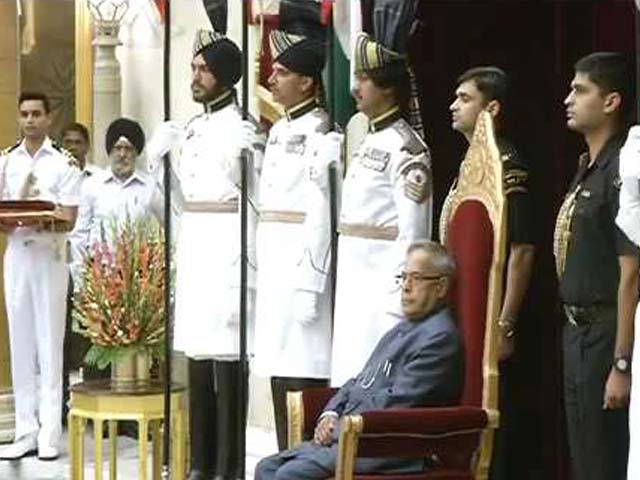 राष्&zwj;ट्रपति चुनाव : प्रणब दा क्&zwj;यों नहीं?