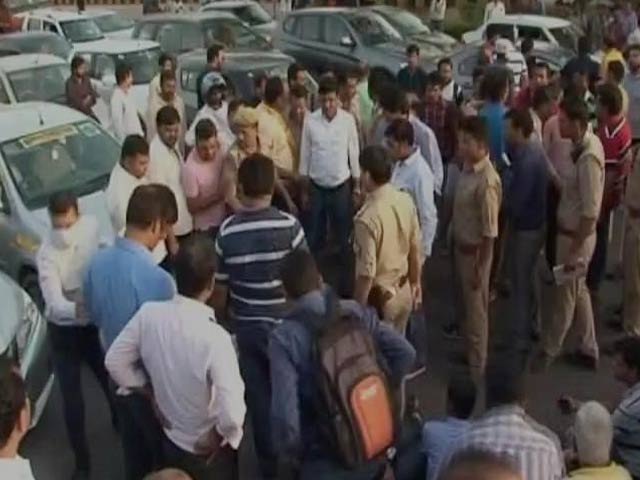 सड़क पर प्रदर्शन और ट्रैफिक जाम ने ले ली मासूम की जान