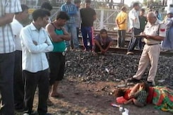 Mother Dead By Tracks, Wailing Infant Tries To Breastfeed Mother Dead By Tracks, Wailing Infant Tries To Breastfeed