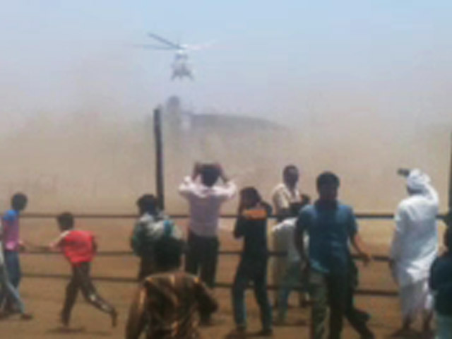 जब CM फडणवीस का हेलीकॉप्टर गिरा तो मच गई थी अफरा-तफरी