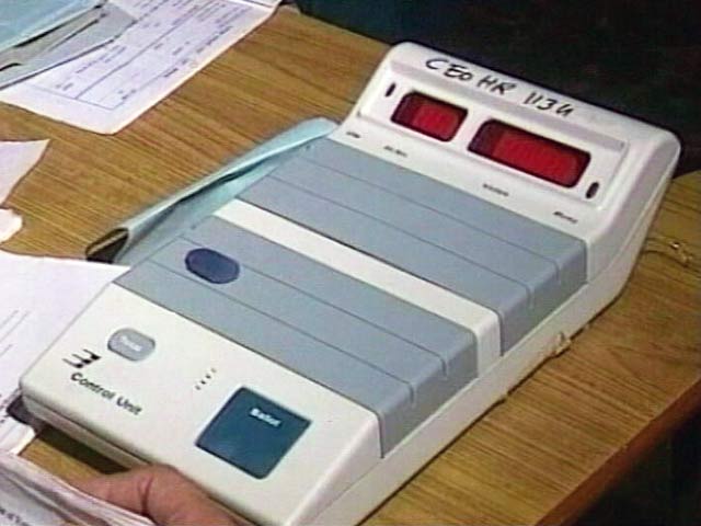 आम आदमी पार्टी ने ईवीएम चैलेंज स्वीकार करने से किया इनकार