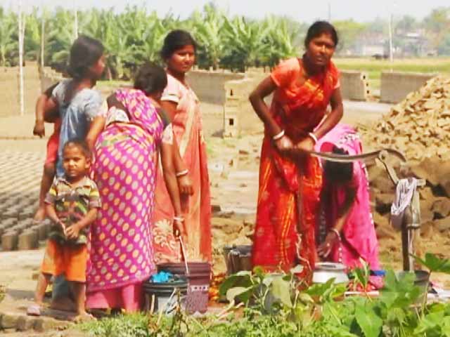 हर जिंदगी है जरूरी : एचआईवी दवाओं तक पहुंच, एक लंबा सफर