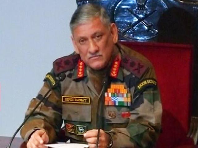 इंडिया 9 बजे : पत्थरबाज़ी, बम फेंकने पर मूक नहीं रहेंगे - सेना प्रमुख