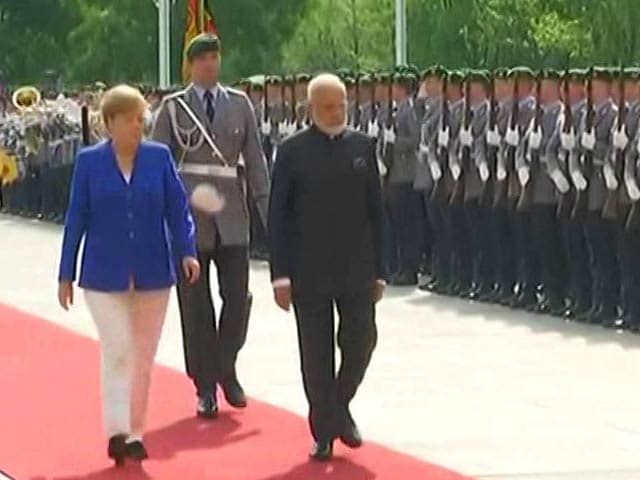 Video : PM Modi Gets Ceremonial Welcome In Berlin
